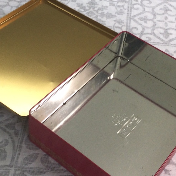 Vintage H. Bahlsen tin. Hinged lid. Hannover, Germany - Picture 3 of 7